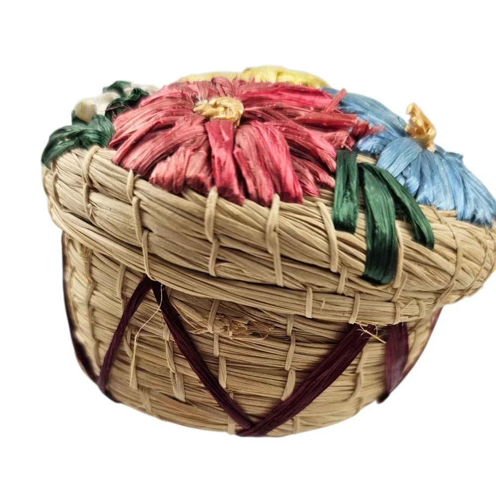 Woven Straw Basket with‎ Colorful Raffia Flowers Trinket Jewelry Box